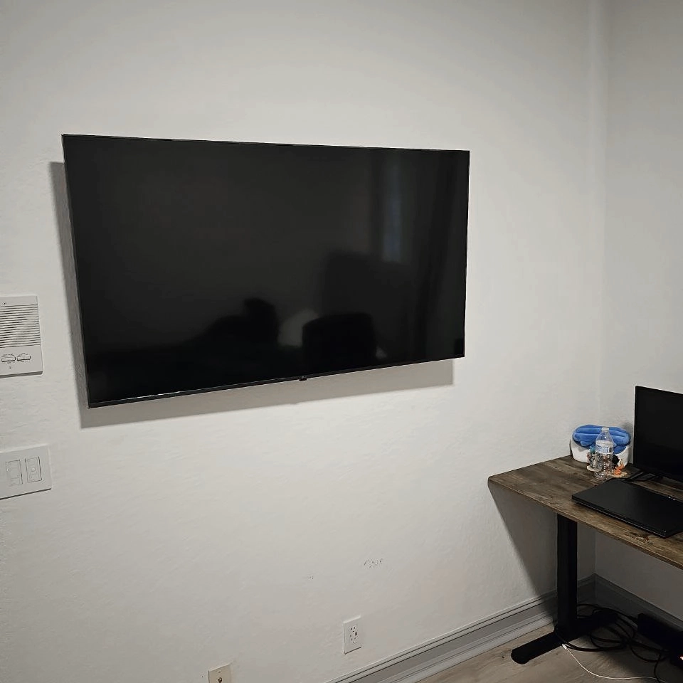 Fort Lauderdale TV mounting with cable management solution
