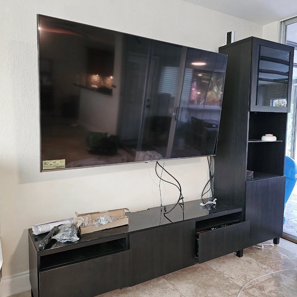 Professional TV mounting service Fort Lauderdale example
